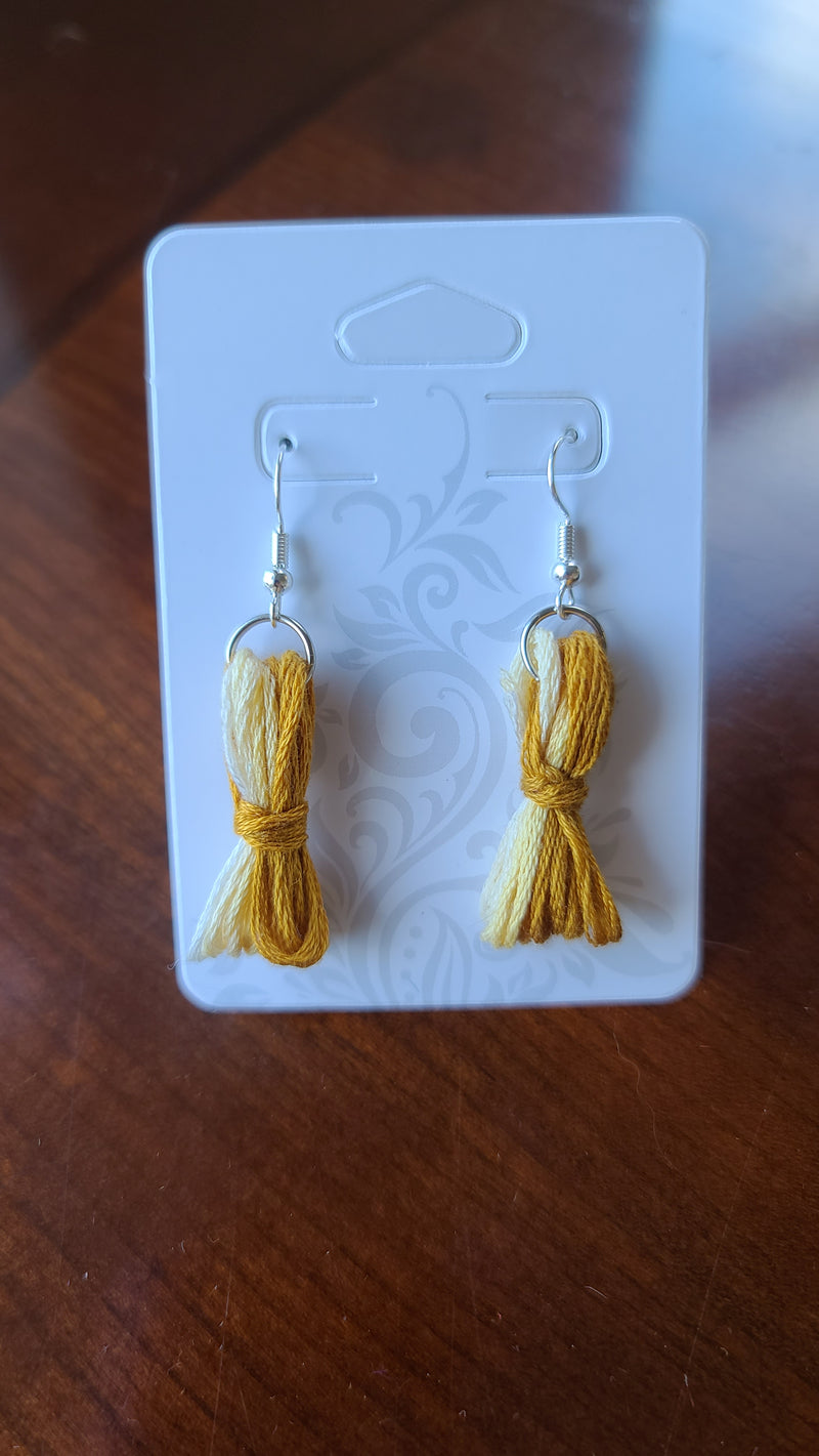 Gold/cream rope bundle earrings