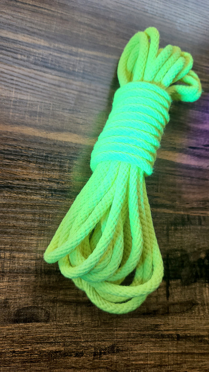 Neon yellow Blacklight reactive solid braid cotton rope – Ropeboundkitten