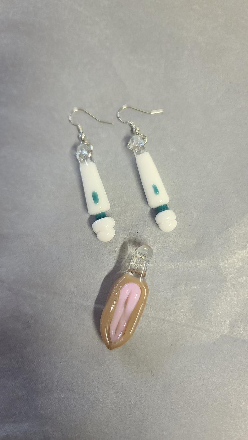 Glass vulva necklace & hitatchi earring sets